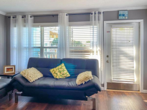 Waterfront Home, Short Walk to Beach, Deck/Balcony